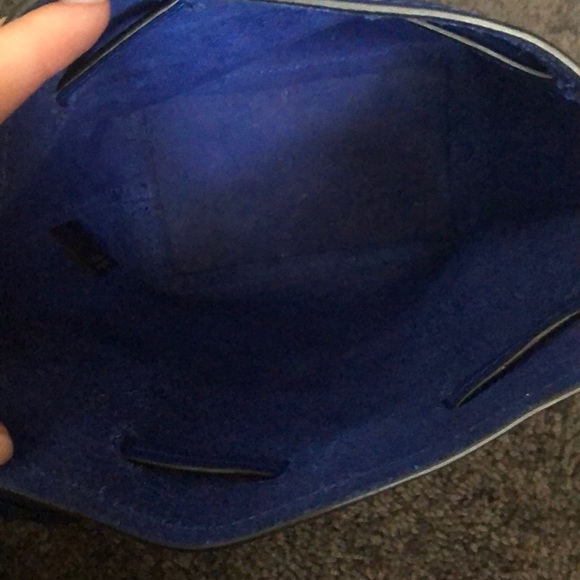 Polo Ralph Lauren bucket purse - Picture 2 of 4